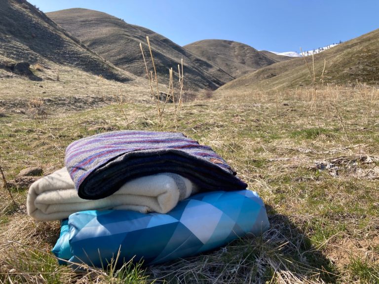 5 Best Camping Blankets in 2025