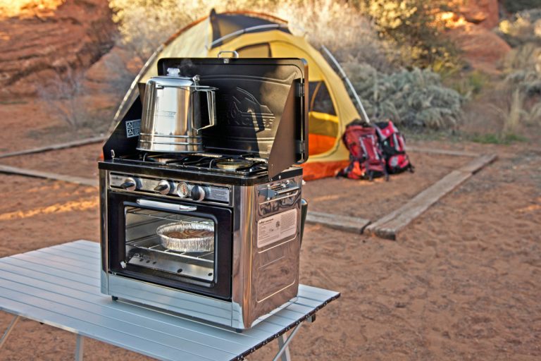 5 Best Camping Ovens in 2025